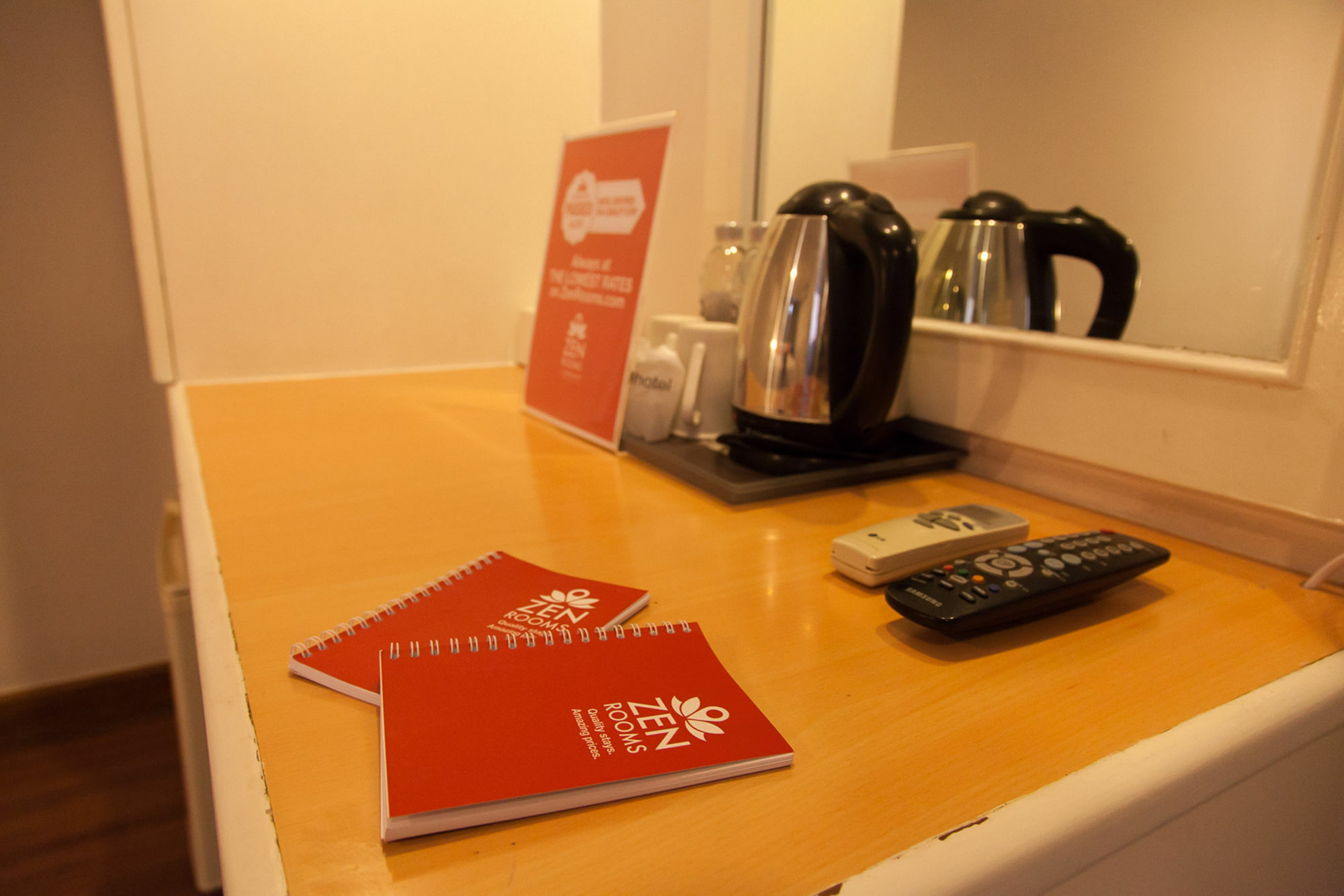 Zen Rooms Pratunam バンコク都 エクステリア 写真